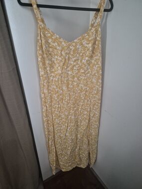 Old Navy Yellow and White Floral Sundress